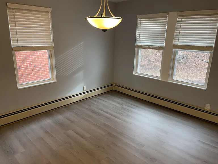 680 Fayette St — Photo 3