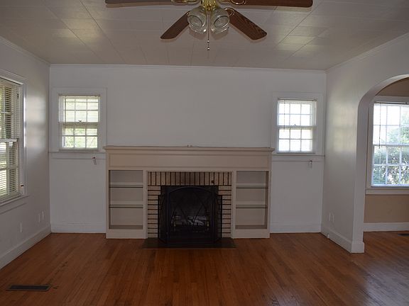 3rd image of 1319 S 8th St