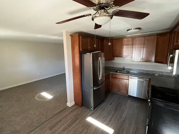 Parkside Manor Apartments