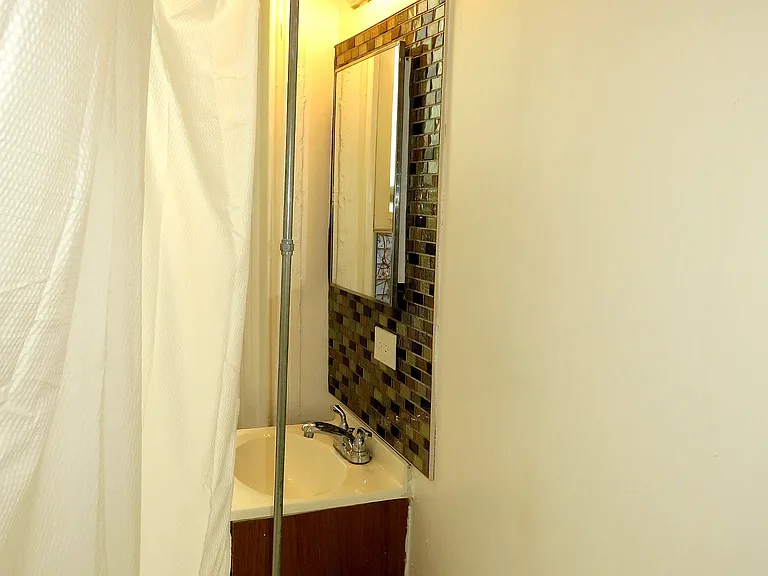 356 E Walnut Ln #2 — Photo 6
