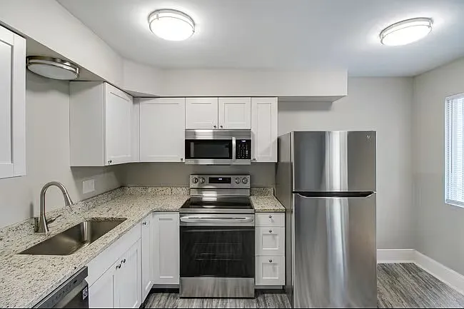 Wilshire Apartments