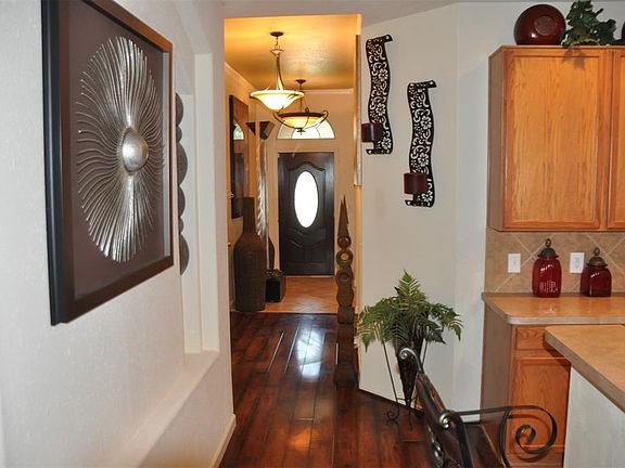 4th image of 2926 Darby Brook Dr