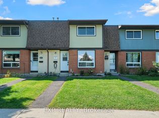 6247 Sundown Cres #60, Ottawa, ON K1C 2M1