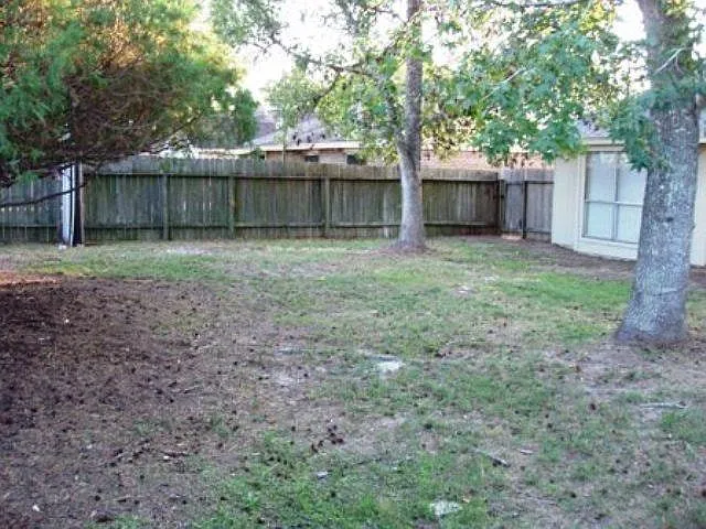 14826 Gladewick Dr — Photo 11