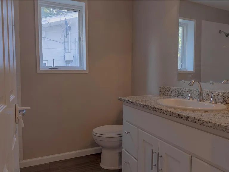 120 Erskine Ferry Rd — Photo 9