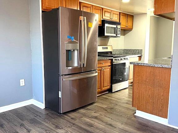 3rd image of 2346 Sun Valley Cir #2-A