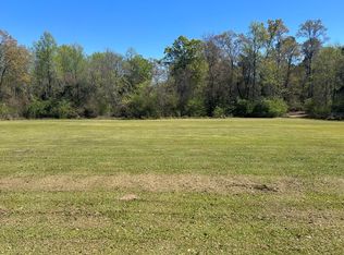 106 Goldenwood Dr, Sylvester, GA 31791