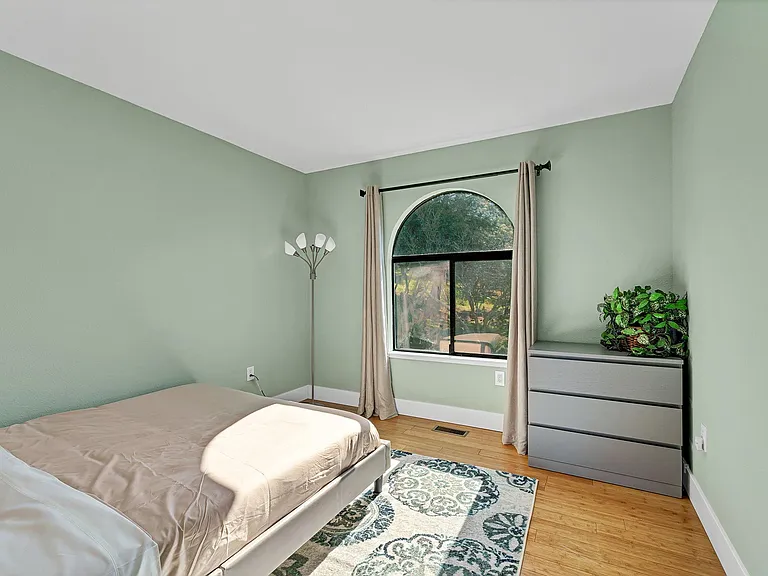 4864 Tuolumne Ct — Photo 2