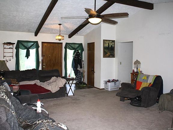 4th image of 1210 Oklahoma Pl