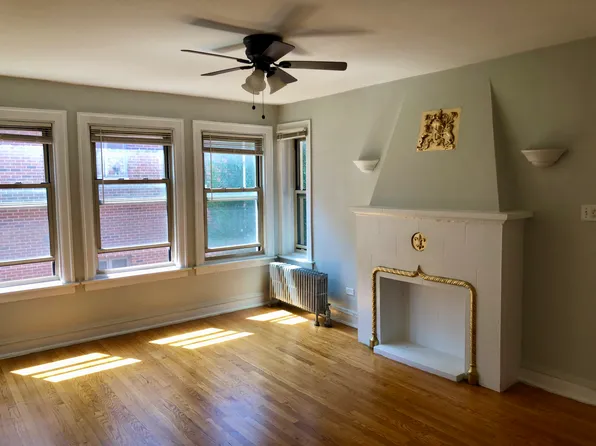 10443 S Hale Ave #1, Chicago, IL 60643