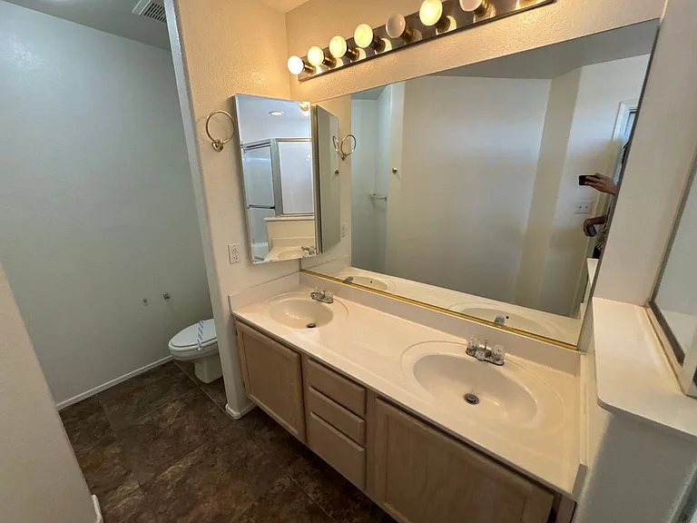 10225 N 12th Pl #2 — Photo 10
