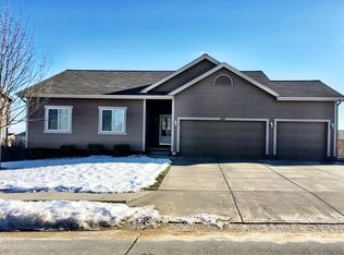16027 Fowler Ave, Omaha, NE 68116