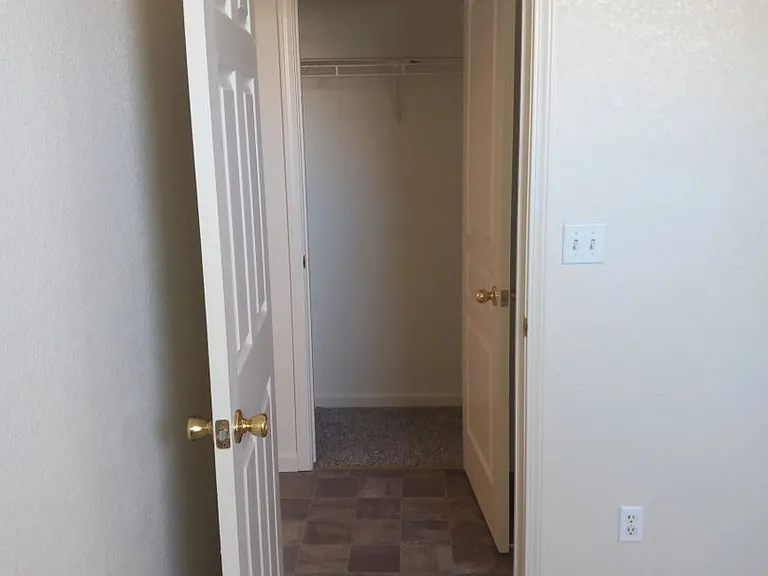 546 Rawe Peak Dr — Photo 13