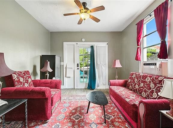 4th image of 2958 Fortin St