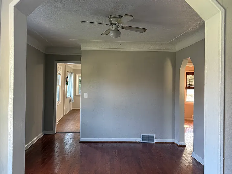 26537 Brettonwoods St — Photo 8