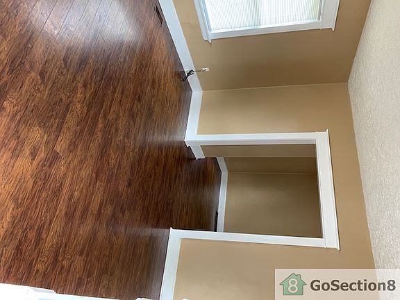 4th image of 2203 Hill Ave