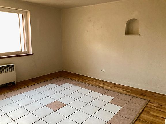 3rd image of 1364 N Lafayette St APT 6