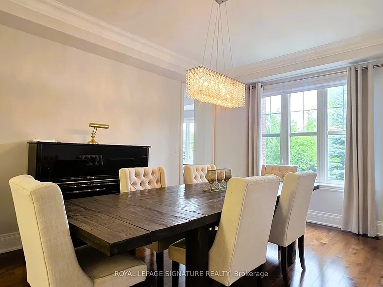 9 William Bowes Blvd — Photo 8