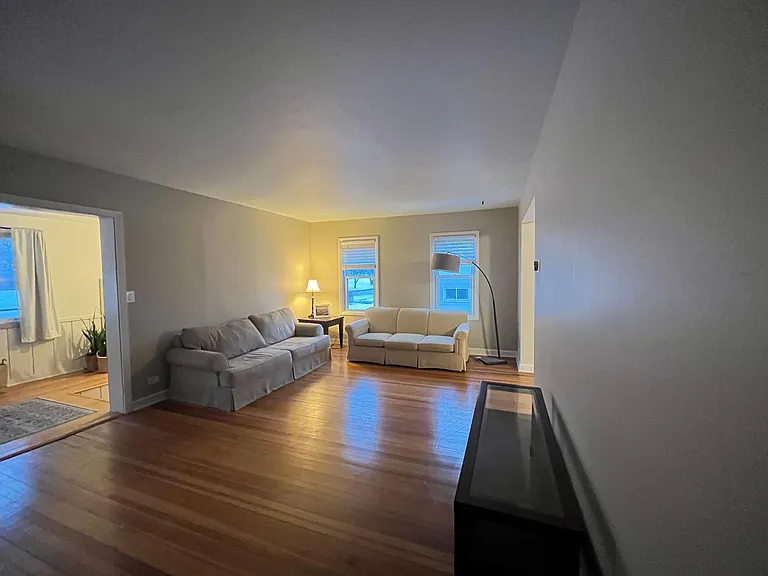 1034 Chestnut St — Photo 8