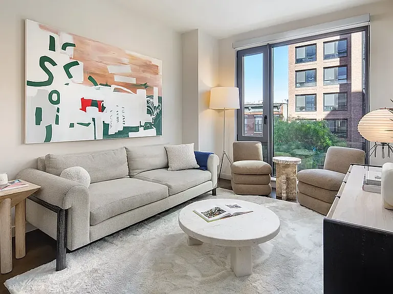 445 Grand Ave #1804 — Photo 2