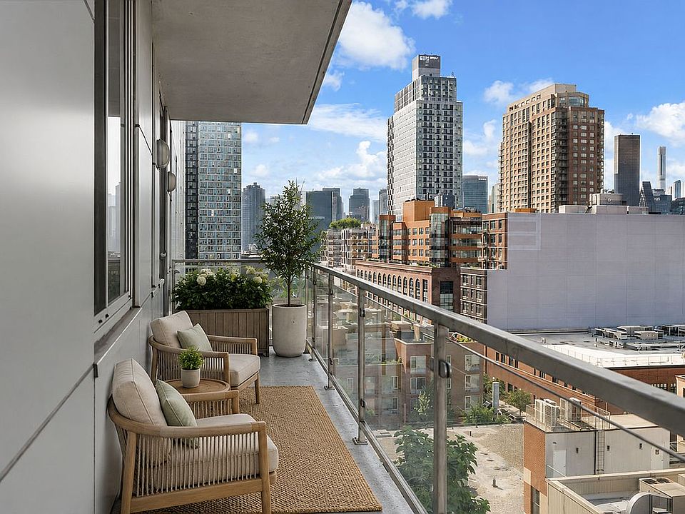 1st image of 5-19 Borden Ave #9J