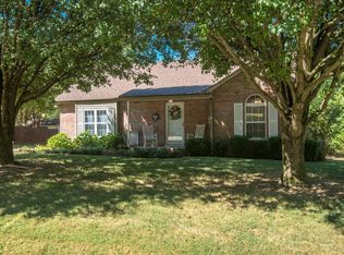 202 Luther Ct, Dickson, TN 37055