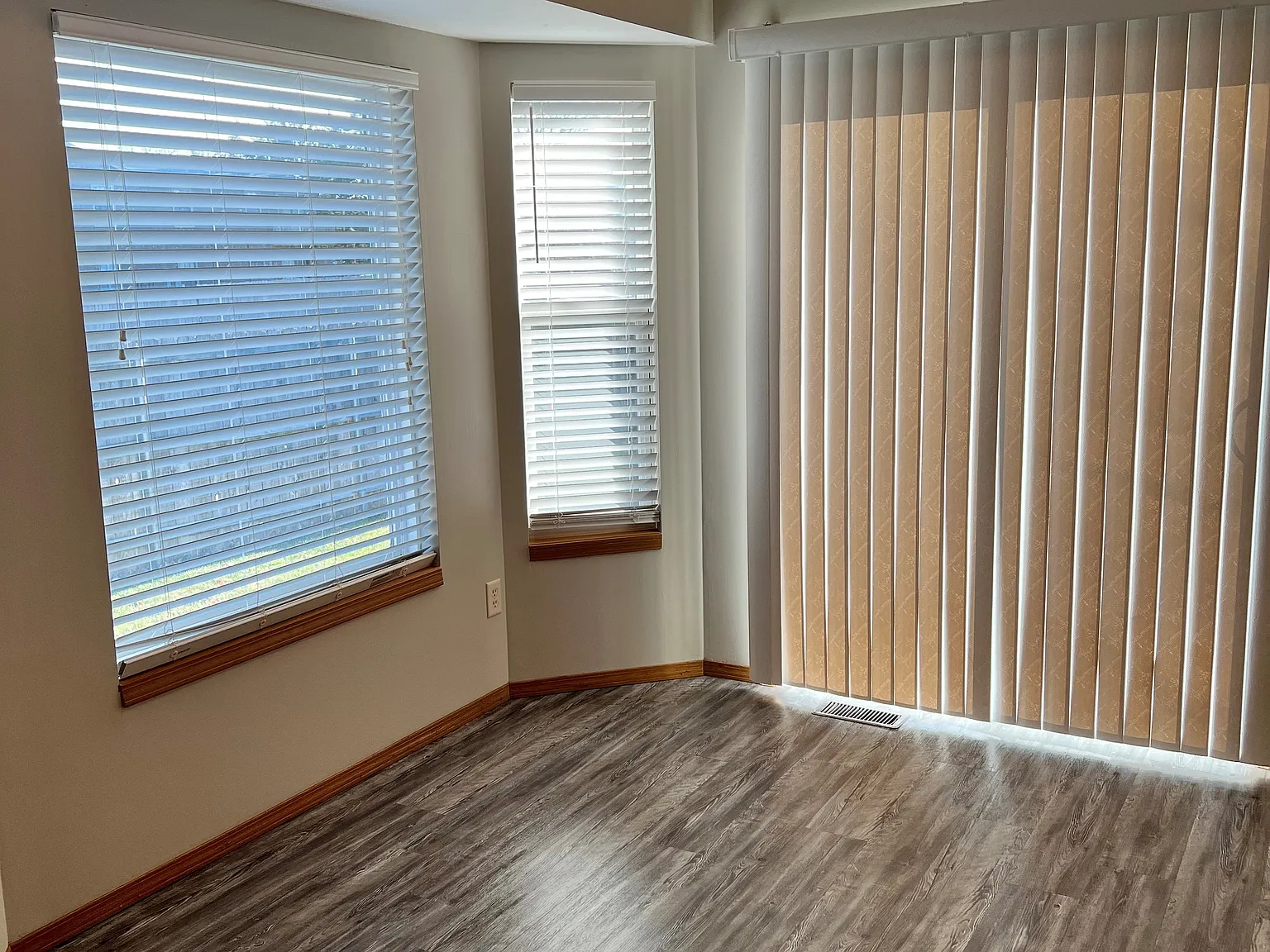 3 bed, 1800 sqft, $1,450 — Photo 4