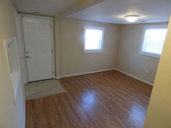 2nd image of 716B Fairview Ave