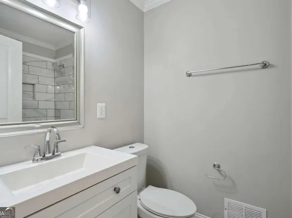 5890 Betty St, Austell, GA 30106