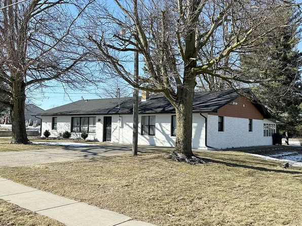 521 Dame St, Pettisville, OH 43553