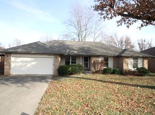 3248 S Kings Ave, Springfield, MO 65807