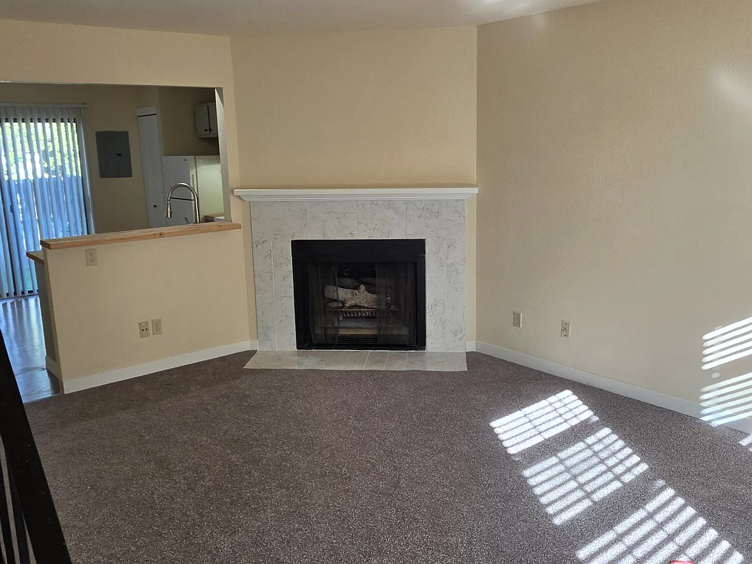 2 bed, 1.5 bath, 990 sqft, $1,800 — Photo 2