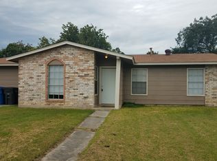 7051 Centergrove Dr, San Antonio, TX 78227