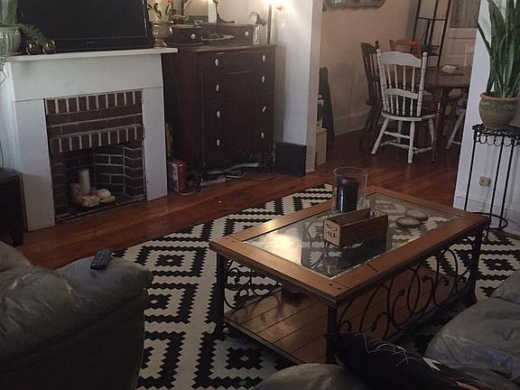 4th image of 3671 Eveline St