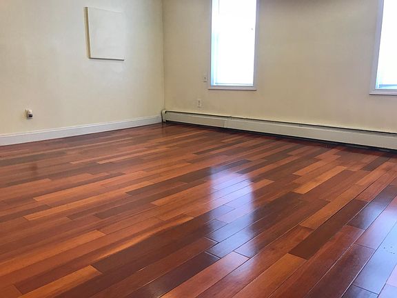 4th image of 30 Beacon Ave #B