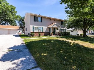 1512 S 101st St, West Allis, WI 53214