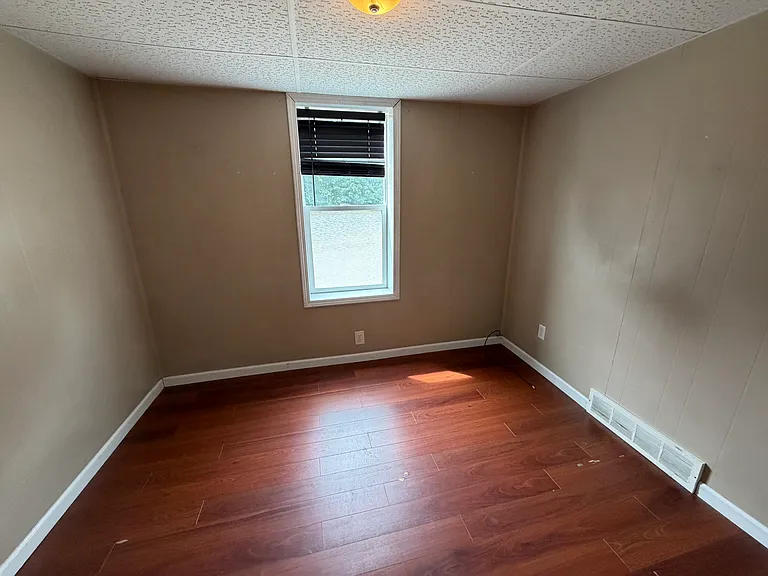 211 E High St #1 — Photo 7