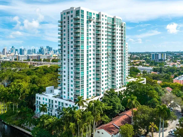 1861 NW South River Dr Unit 802, Miami, FL 33125