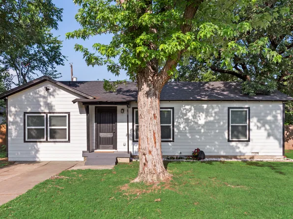 228 Harrison Ln, Hurst, TX 76053