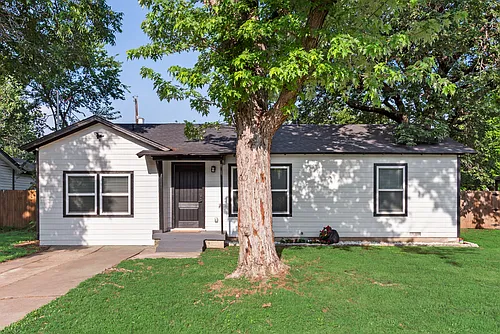 228 Harrison Ln Photo 1