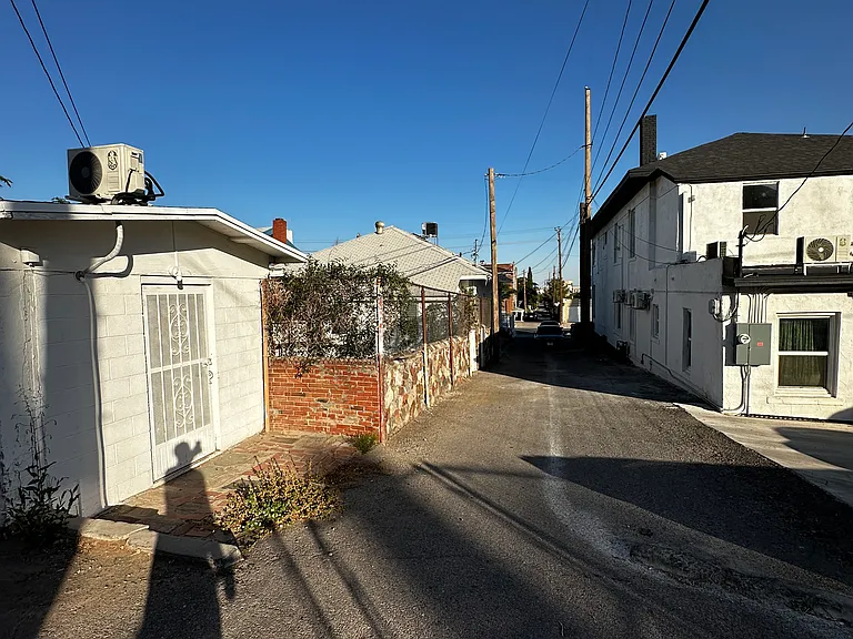 507 E Cliff Dr — Photo 9
