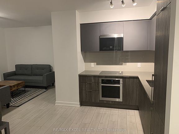 2nd image of 2033 Kennedy Rd #621