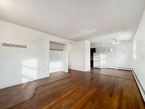2nd image of 3637 Thompson Ave #3
