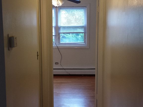 4th image of 1756 W North Shore Ave APT 1