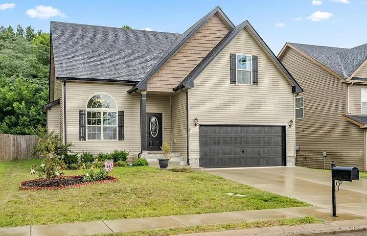 1257 Eagles View Dr — Photo 1