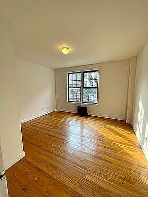 4th image of 32-59 32nd St #1