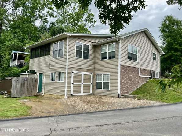 401 Mountain Thrush Dr, Townsend, TN 37882