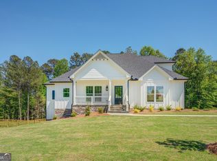 160 Rose Creek Dr, Covington, GA 30014