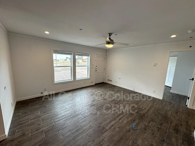 692 E Hahns Peak Ave — Photo 8