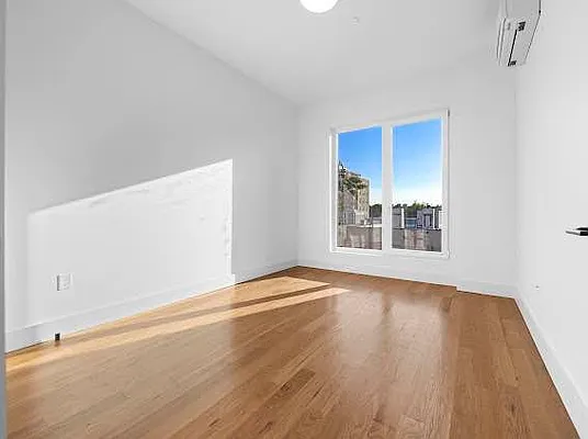 Rented by ERNY LLC | media 8